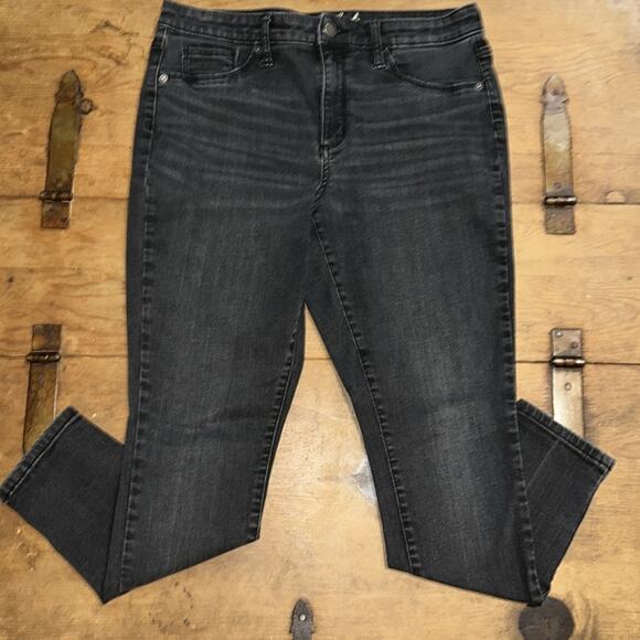 Woman’s Universal Threads High Rise Jeggings Size 12 - Picture 2 of 10